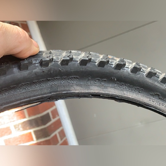 Maxxis Wormdrive 26” x 1.90” Puncture Resistant Hybrid Mountain Bike Tire - Picture 8 of 8